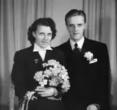 Brudparet Andersson från Sprötslinge, Alunda, Uppland