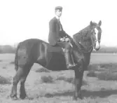 Bilden tagen ur album 8.  Identifiering genom tidigare kända foton.