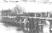 Provisorisk brobyggnad. Hotellgatan-Skansen april 1927 i Falkenberg.