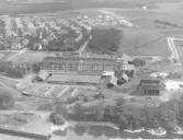 Flygfoto över Fbg:s Tegelbruk.  En artikel i Falkenbergs Tidning 11 okt. 1904 beskrev då att bruket varit igång så smått i några dagar.  Från boken 