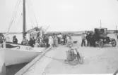 Falkenbergs Vandrarförening på utflykt till Anholt 5 juli 1931 med fiskebåten Karin FG 85.