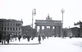 Foto av Brandenburger Tor, ett av Berlins mest kända landmärken, 1921.