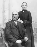 J E Stenbäck med hustru.