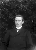 A Fridolf Persson var lärare i Årstad 1904-1912, Fritsla 1912-1920, Släp 1921-27 och Skrea 1927-41. Enl. sonen Einar Persson.