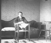 A Fridolf Persson var lärare i Årstad 1904-1912, Fritsla 1912-1920, Släp 1921-27 och Skrea 1927-41. Enl. sonen Einar Persson.