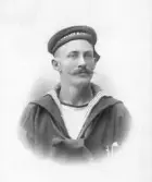 Emil Bergdahl född i Falkenberg, föräldrar var hotellinnehavare Oscar och Jenny Bergdahl.