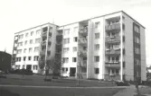 Huset uppfört av HSB i Falkenbergs Bostadsrättsförening Gästgivaregården 1968.