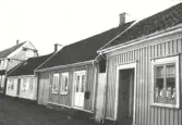 Bygganden i mitten Laxen 7, byggnadsår före 1842, tillbyggt 1862. Brandförsäkrades 1842 av kustroddare Anders Johan Sjöberg.