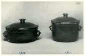 Grytor med lock från Bo Fajans, 1900-talets mitt.