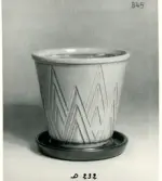 Kruka från Bo Fajans, formgivare Ewald Dahlskog, 1900-talets mitt.