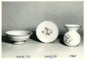 Skål, assiett samt vas från Bo Fajans, formgivare Eva Jancke-Björk, 1900-talets mitt.