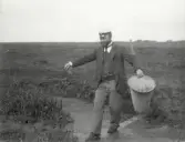 Förvärv från Anna-Lisa Nilsson innehavare av antikvitetsaffär i Falkenberg fram till 1985. Genom en auktion kom hon över div. föremål efter Patrik Johnsons kvarlåtenskap. De har sedan dess (1971) legat på hennes vind i Abild prästgård. Föremålen överlämnade från A-L Nilssons dödsbo av döttrarna Marie Louise Andersson, Viveka Linderström Sthlm o Anita Skantze Ullared.