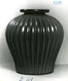 Urna från Bo Fajans, formgivare Ewald Dahlskog, 1900-talets mitt.