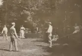 En tennismatch vid Villa Skansen omkring 1890.