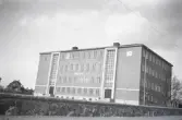 Folkskolan i Vimmerby, ca 1935.
Numera Astrid Lindgrens skola. Skolan fick namnet Astrid Lindgrens skola år 1966 i samband med att en ny grundskola, 
Vimarskolan, uppfördes i Vimmerby.