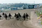 Travlopp på Åbytravet i Åby, Mölndal, i maj 1999.
