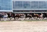 Travlopp på Åbytravet i Åby, Mölndal, i maj 1999.