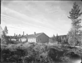 INDUSTRIBOSTAD I SKOGHALL, UDDEHOLM, IDKERBERGET, DOMNARVET, HAMMARBY, KORSNÄS