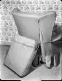 FÄRDIG KLÄDD FÅTÖLJ SAMT KUDDFODRAL