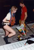 Medlemmar i Lindome Sportdykarklubb övar dykning i Åby simhall i Åby, Mölndal, år 1983.
