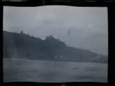 
Fotografier tagna under en resa Elin och Leonarth gör 1907 till Schweiz, med tåg via Danmark och Tyskland. Platser som besöks på resan är bl.a. Lauterbrunnen, Luzern och Bern.