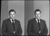 Porträtt, körfoto. Evert Arvidsson, Bergslagsvägen 260, Hallstahammar.
Ur Gustaf Åhmans samling.
