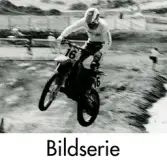 Serie om fem svartvita fotografier som visar motocrosstävling på Blixåsbanan i Balltorp, Mölndal, år 1993.