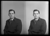 Mansporträtt, körfoto, Göte Samuelsson, Fyrbacken, Kolbäck.
Ur Gustaf Åhmans samling.
