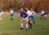Fotbollslaget Jitex BK spelar match på Kvarnbyvallen i Mölndal, år 1994. Motståndarlag och slutresultat är okända.