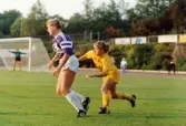 Fotbollslaget Jitex BK spelar match mot Öxabäcks IF på Kvarnbyvallen i Mölndal, maj 1990. Jitex BK vann matchen med 3-1.