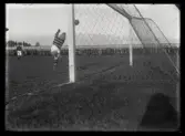 Målvakt, Hallstahammars Sportklubb.
Ur Gustaf Åhmans samling.