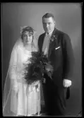 Brudpar. Helmer Vestling, Riddersviks Gård, Hässelby, Villastad.
Ur Gustaf Åhmans samling.