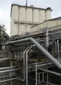 Byggnader vid Soabs industrianläggning i Mölndals Kvarnby, år 2007. I bakgrunden silobyggnaden. Anläggningen användes vid fototillfället av Hexion Speciality Chemicals Sweden AB.