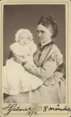 Porträtt av mor och barn. Hjalmar 8 månader 1873 (enligt text framsida kort).
