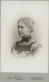 Porträtt av Karin Parelius 1904.