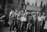 Skolklass på resa till Uskavi ungdomsgård, 1945