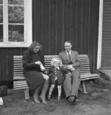 Harry med fru och barn