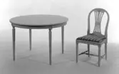 Matbord och stol