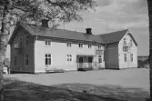 Bondsjöskolan, fasad och gavel.