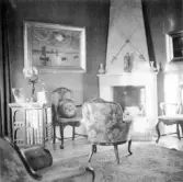 Interiörbild från herrummet i Torborg Lindéns hem på Södra Ringgatan 12, kv Trädgården, Alingsås. Bilden tagen av hennes son Erik Lindén 1949.
