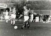 Fotbollslaget Jitex BK spelar match på Kvarnbyvallen i Mölndal, år 1993-1994. Motståndarlag och slutresultat är okända.
