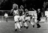 Fotbollslaget Jitex BK spelar match på Kvarnbyvallen i Mölndal, år 1993-1994. Motståndarlag och slutresultat är okända.
