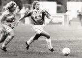 Fotbollslaget Jitex BK spelar match på Kvarnbyvallen i Mölndal, år 1993-1994. Motståndarlag och slutresultat är okända.