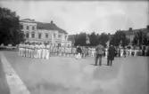 Parad vid Karolinska skolan, 1920-tal
