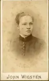 Kvinnoporträtt.