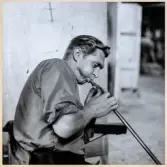 Verksamhet i hyttan på Strömbergshyttan.
