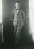 Porträtt av tandläkare Gunnar Högberg på semester i Torekov, Skåne 1922.