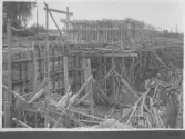 Kvarnsvedens pappersbruk, C 6403  7-7-1930. Vy över bygget.