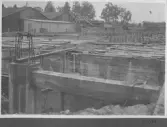 Kvarnsvedens pappersbruk, C 6406  7-7-1930. Vy över bygget.