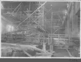 Kvarnsvedens pappersbruk, C 6496.  29-9-1930. Vy invändigt över bygget.